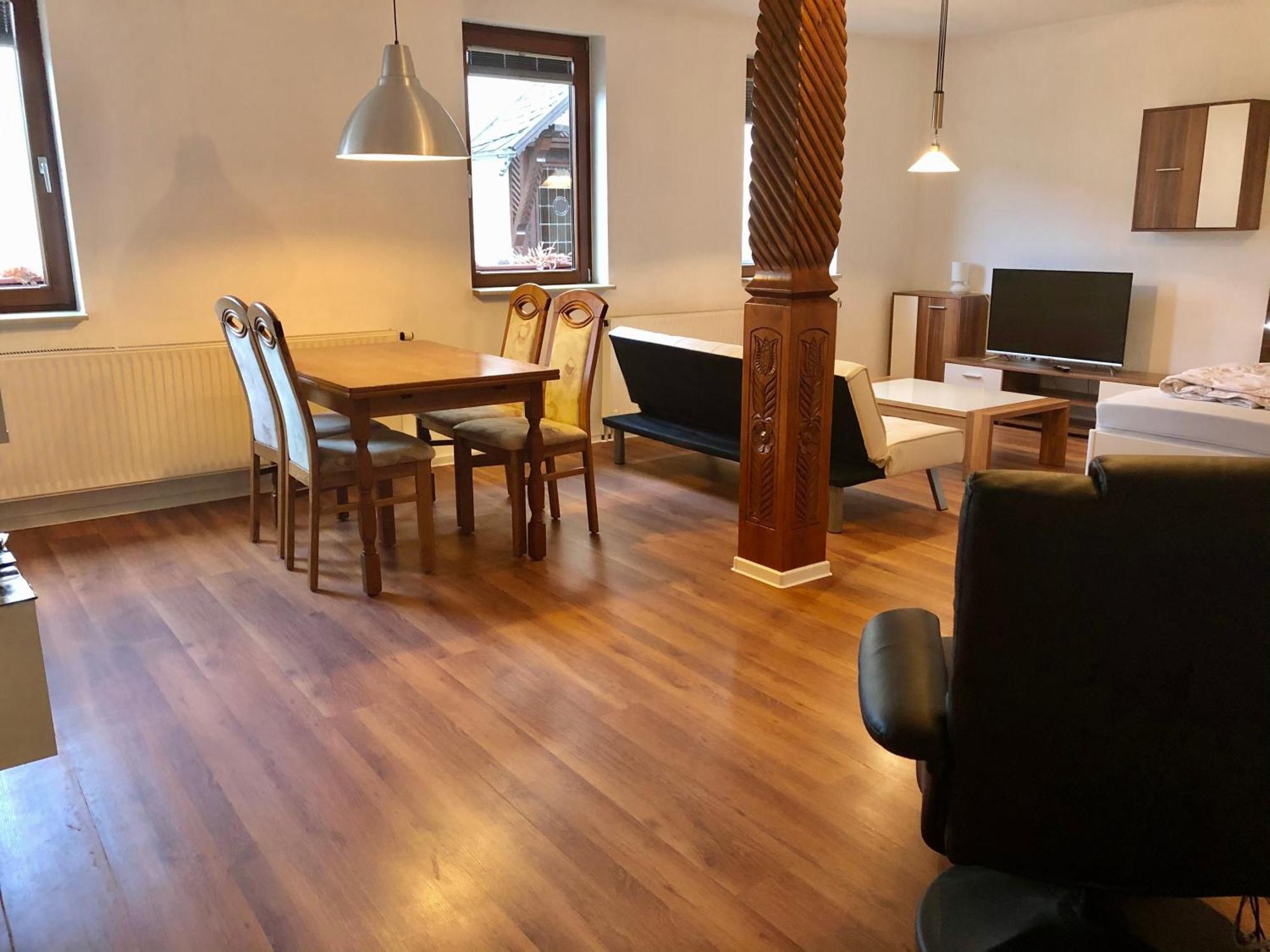 Ferienwohnung Familie Troeger Floh Buitenkant foto