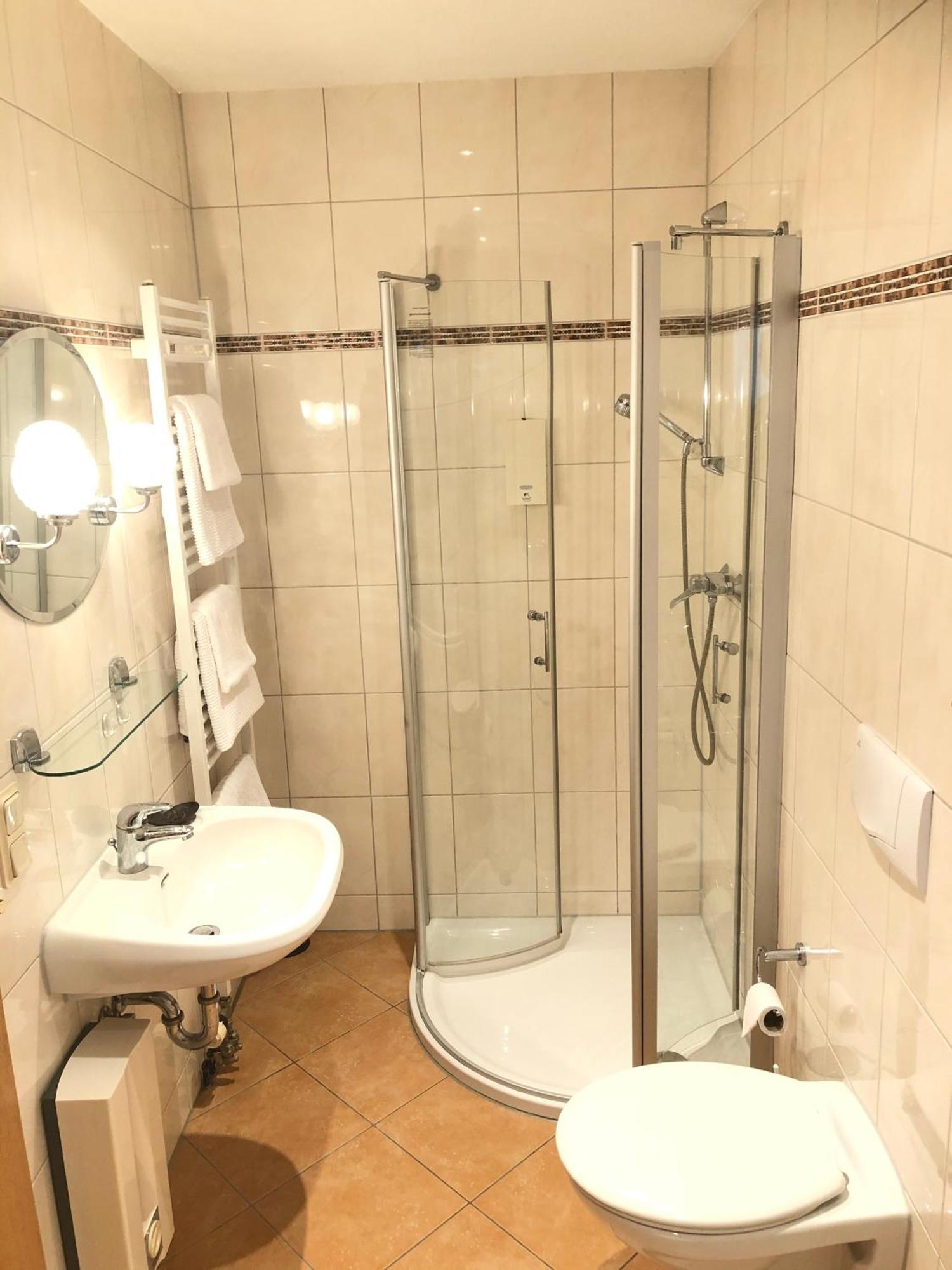 Ferienwohnung Familie Troeger Floh Buitenkant foto